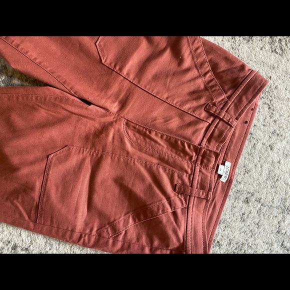 J crew fitted cargo slim fit rust terracotta color - Picture 3 of 6